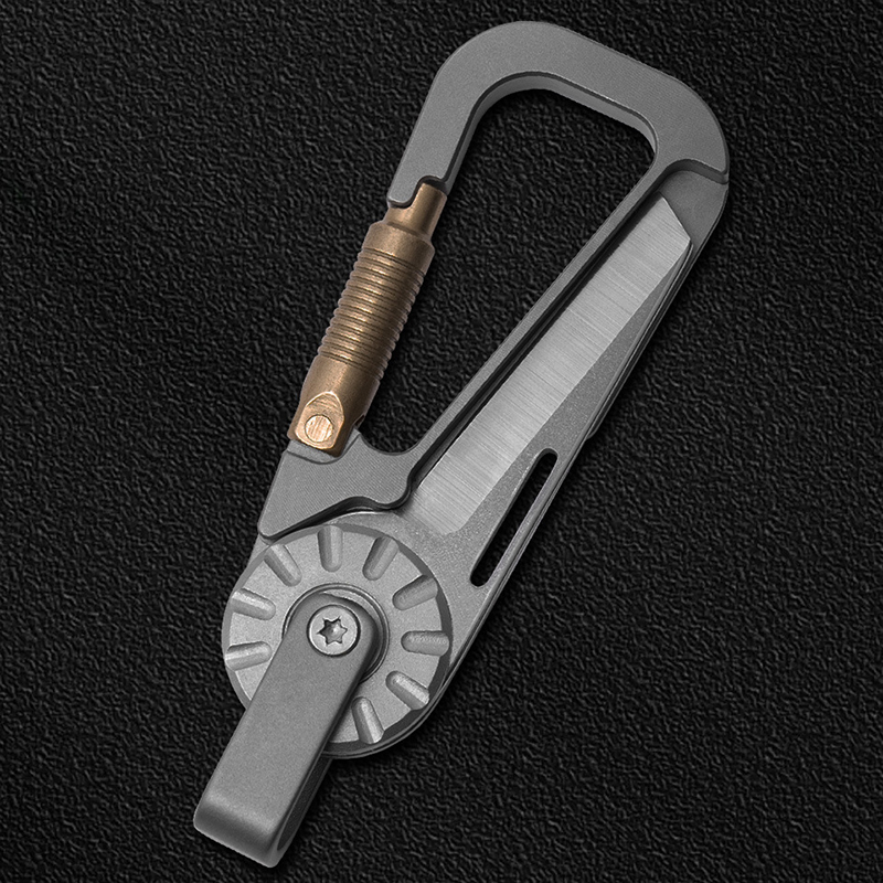 سلسلة مفاتيح سيارة من سبائك ال - مراجعة Edc Carry Essentials وسعره