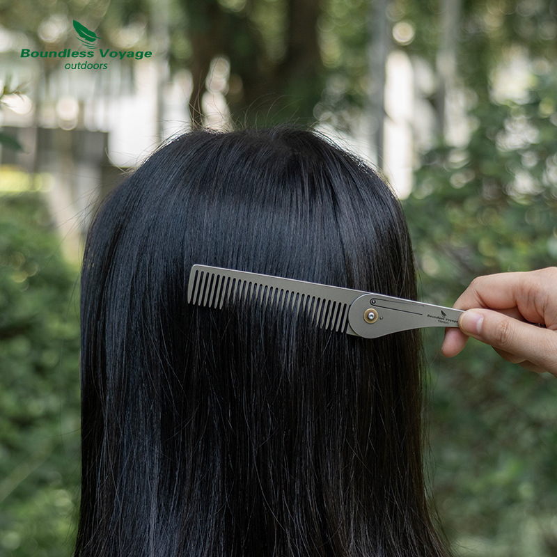 مشط شعر قابل للطي من التيتانيو - مراجعة Comb Pocket Titanium وسعره